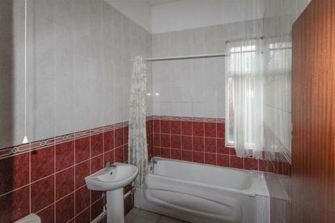 1 bedroom flat to rent, High Street, Walsall WS3