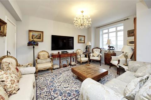 3 bedroom apartment for sale, Hammersmith Road, London, W6