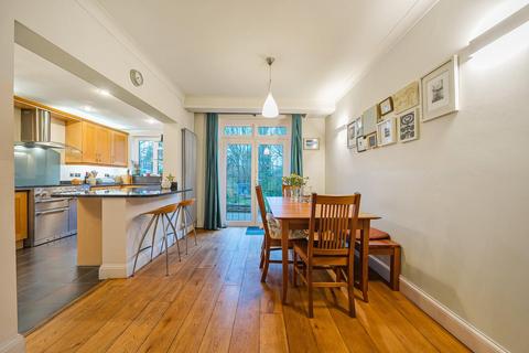 29 The Knoll, Bromley, BR2 7DD
