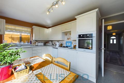 3 bedroom bungalow for sale - Higham Lane, Tonbridge, Kent, TN10