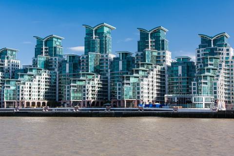 2 bedroom apartment for sale - Drake House, St. George Wharf, London, SW8