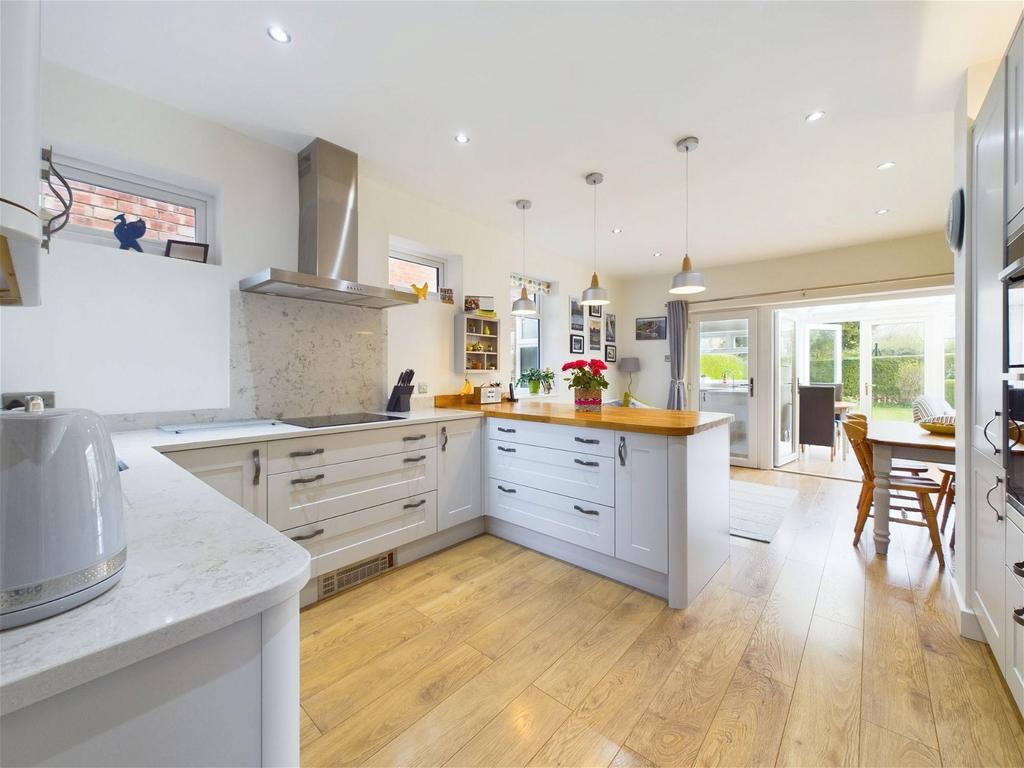 County Road, Ormskirk, L39 3LU 4 bed detached house for sale £440,000