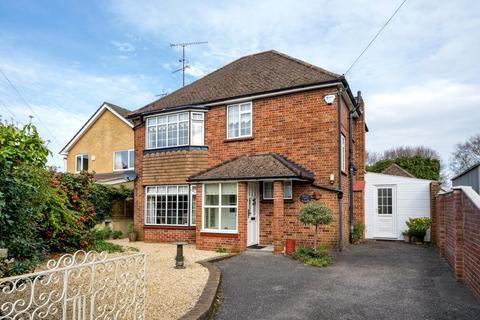 3 bedroom detached house for sale, Cambridge Road West,  Farnborough, GU14