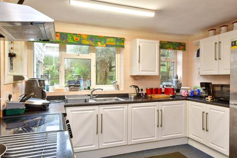 5 bedroom semi-detached house for sale, Nevill Road, Uckfield, East Sussex