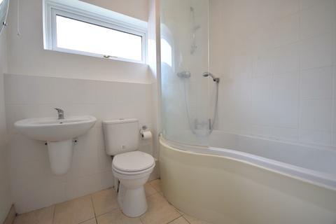1 bedroom flat to rent, Faro Close Bickley BR1