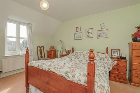 14 Bartholomew Close, Ducklington, Witney, OX29 7UJ
