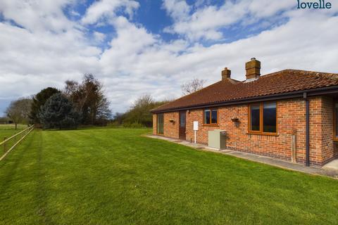 3 bedroom detached bungalow to rent, Bardney Road, Wragby, LN8