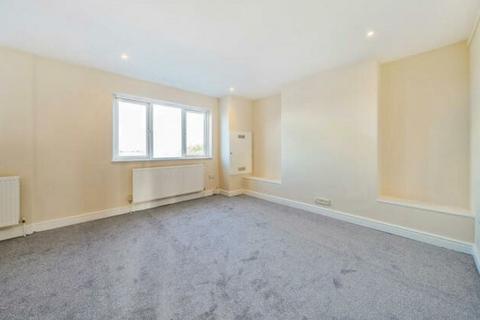 2 bedroom flat for sale, 509A London Road, Cheam, Sutton, SM3 8JR