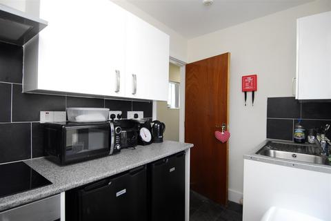 1 bedroom apartment to rent, Wolsdon Street, Flat 6, Plymouth PL1