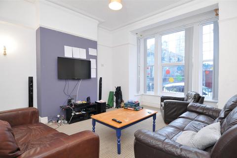 6 bedroom house to rent, 18 Bedford Park,, Plymouth PL4