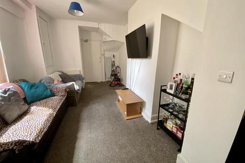 5 bedroom house share to rent, Bedford Park, Plymouth PL4