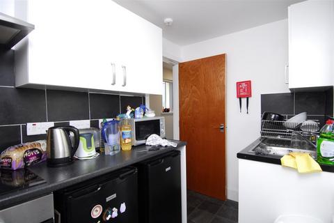 1 bedroom apartment to rent, Wolsdon Street, Flat 4, Plymouth PL1