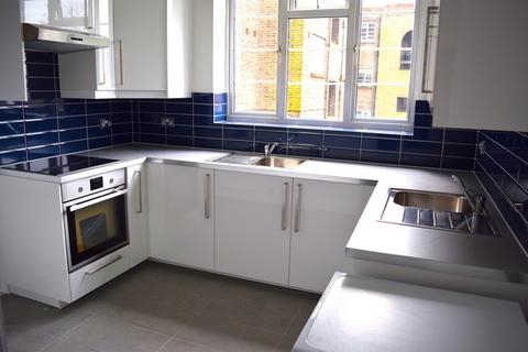 2 bedroom flat for sale, WINDSOR COURT, GOLDERS GREEN ROAD, GREATER LONDON, NW11