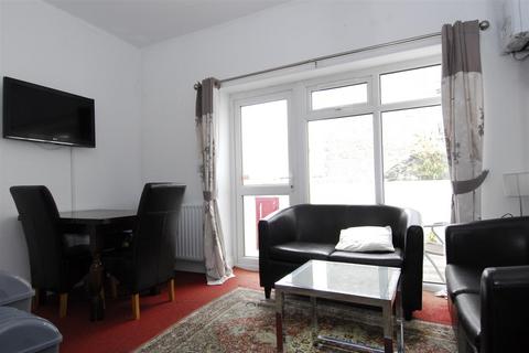 4 bedroom house to rent, Guildford Street, Plymouth PL4