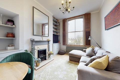 1 bedroom flat for sale, Drayton Park, London, N5