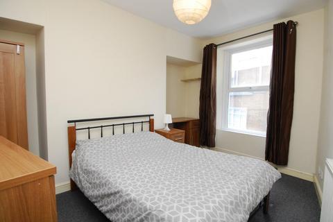 3 bedroom apartment to rent, North Street, TF, Plymouth PL4