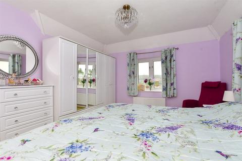 23 Pilgrims Way, Dover, CT16 2DF
