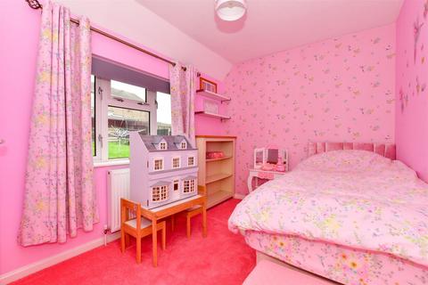 23 Pilgrims Way, Dover, CT16 2DF