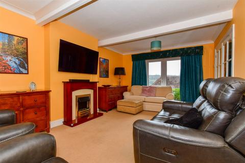 23 Pilgrims Way, Dover, CT16 2DF