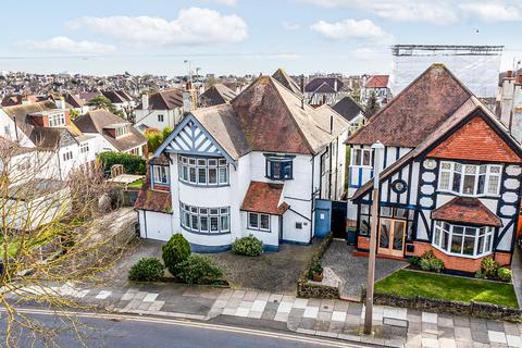 5 bedroom detached house for sale, Westcliff-on-sea SS0