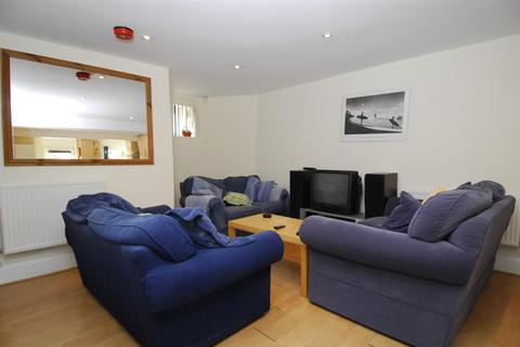 4 bedroom house to rent, Pearson Road, Plymouth PL4