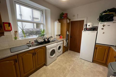 6 bedroom house to rent, Beaumont Road, Plymouth PL4
