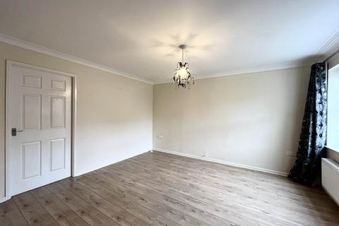 3 bedroom semi-detached house for sale - Norley Close, Warrington