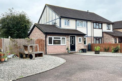 3 bedroom semi-detached house for sale - Benedict Close, Belmont, Hereford, HR2