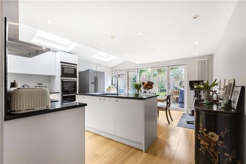 4 bedroom terraced house for sale, Louisa Gardens, London, E1