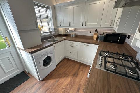 17 Caernarvon Close, Stretton, Burton-on-trent, DE13 0ET