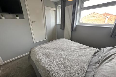 17 Caernarvon Close, Stretton, Burton-on-trent, DE13 0ET