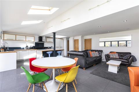 11 Sunset Hill Top, Leeds, LS6 4LP