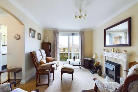 2 bedroom flat for sale, Old School Close, High Wycombe HP14