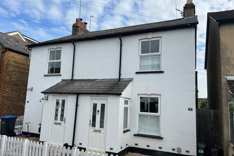 2 bedroom semi-detached house for sale - Denham Road, Egham, Surrey, TW20