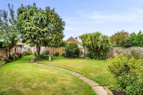 3 bedroom detached house for sale - Sunnymead Close, Middleton-On-Sea, PO22