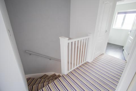 8 Elliot Close, Ottery St Mary, EX11 1GZ
