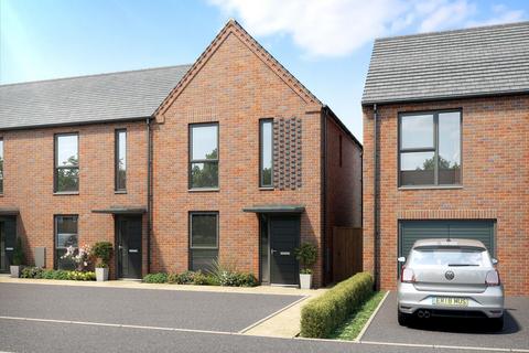 2 bedroom terraced house for sale - The Kemble at Heathy Wood, Copthorne, Copthorne Way RH10