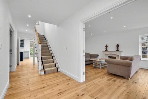 2 Lammas Lane, Esher, KT10 8NY