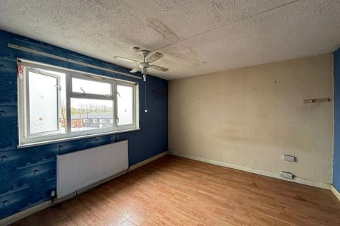 31 North Walk, New Addington, Croydon, CR0 9EP