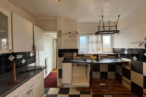 31 North Walk, New Addington, Croydon, CR0 9EP