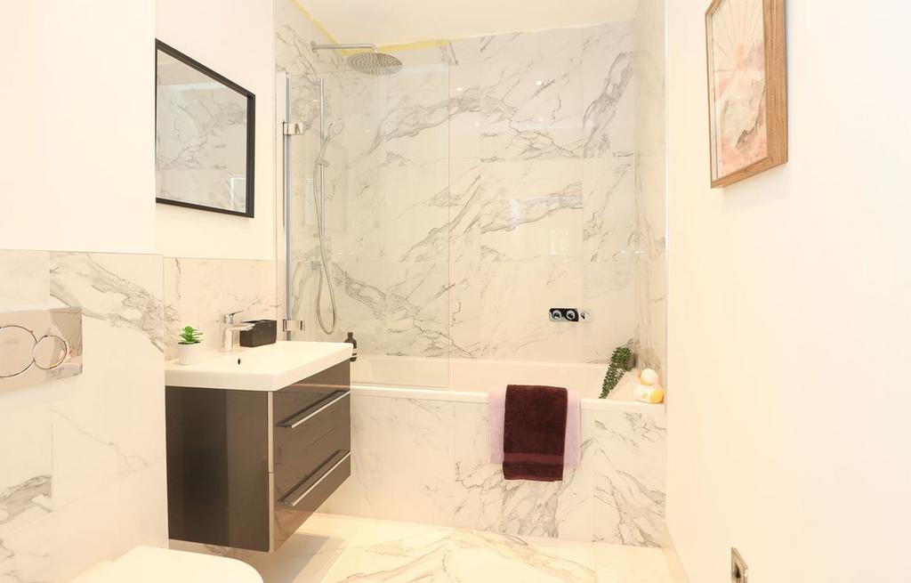 Bathroom 8