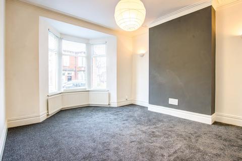 2 bedroom flat for sale - Addycombe Terrace, Heaton, Newcastle upon Tyne