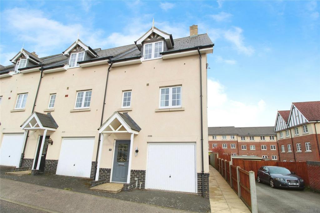 Fan Avenue, Colchester, Essex, CO4 3 bed end of terrace house - £375,000