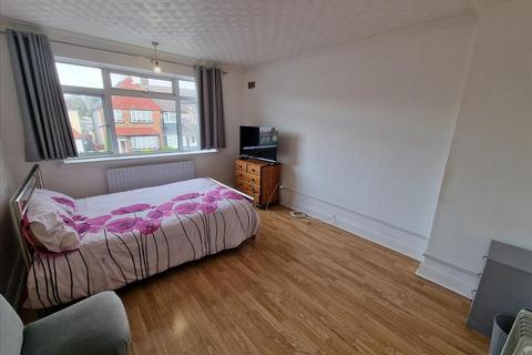 House share to rent, Conisborough Crescent, Catford, London, SE6