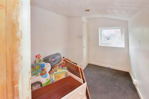 2 bedroom terraced house for sale, 68 Moor Street, Gloucester, Gloucestershire, GL1 4NJ