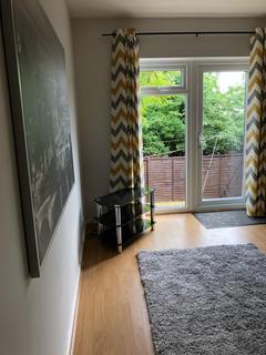 4 bedroom semi-detached house to rent - Available SEPT 2024 - Rectory Gardens