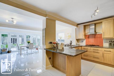 10 Albany Close, West Bergholt, Colchester, CO6 3LE