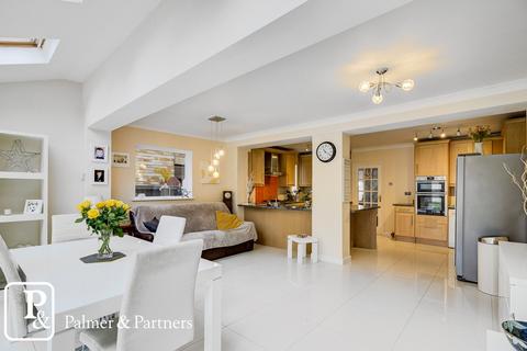 10 Albany Close, West Bergholt, Colchester, CO6 3LE