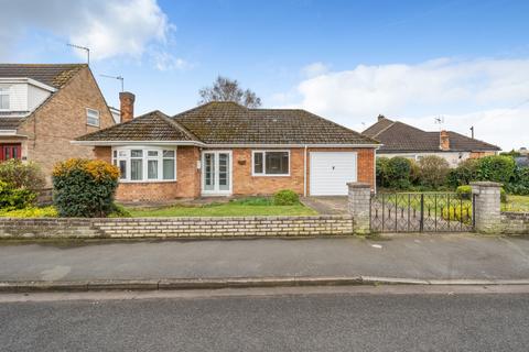2 bedroom detached bungalow for sale - Astwick Road, Lincoln, Lincolnshire, LN6