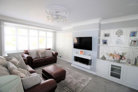 10 Meadowside Road, Upminster, RM14 3YT